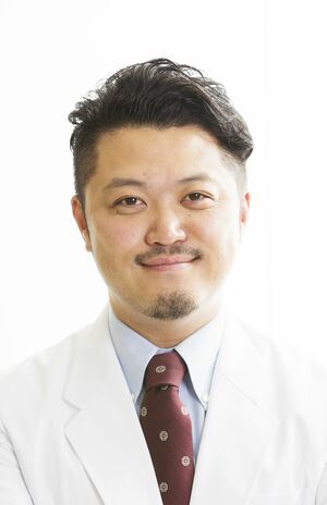 佐藤昭裕先生●KARADA内科クリニック院長。日本感染症学会専門医。総合診療医としての幅広い診療に加え、感染症専門医としてHIV感染症や結核などの診療、院内感染対策、ワクチン診療などを行う。『東京都感染症マニュアル2018』などの作成にも携わる。