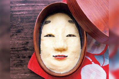 『能面弁当』大バズり作品。怖いので目をつぶしてから食べるのが正解