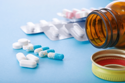 安いのにはワケがある!医者が絶対に飲まない「ジェネリック薬」薬で寿命を縮めないために、知っておいても…