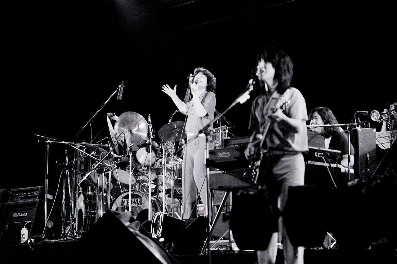 大ヒット曲を連発した1979年のコンサート。国民的バンドとして活躍