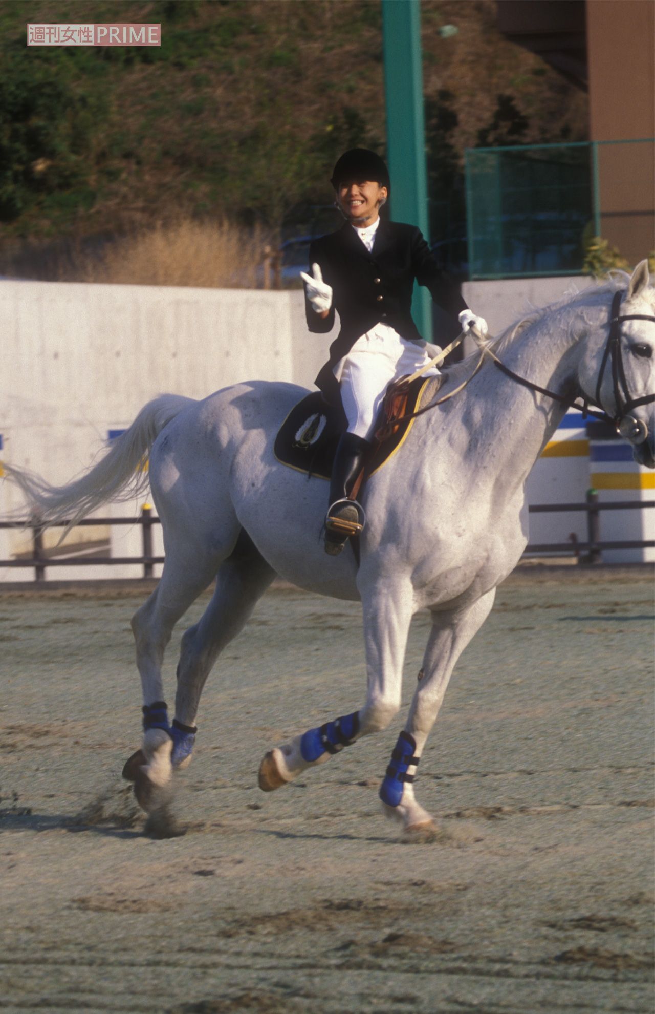 デビュー間もないころ、得意の乗馬を披露した華原朋美