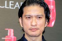 長瀬智也「もはや滝沢ファミリーだよ」人気モデル滝沢眞規子のインスタグラム登場は“芸能活動復帰”へのメ…