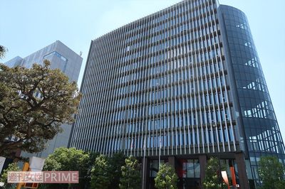 新宿にあるJOC本部。職員たちの本音を知るべく、直撃取材を試みたが……