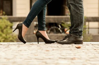 【心理診断】攻める？ 控える？ あなたにとって最善の恋の進め方 