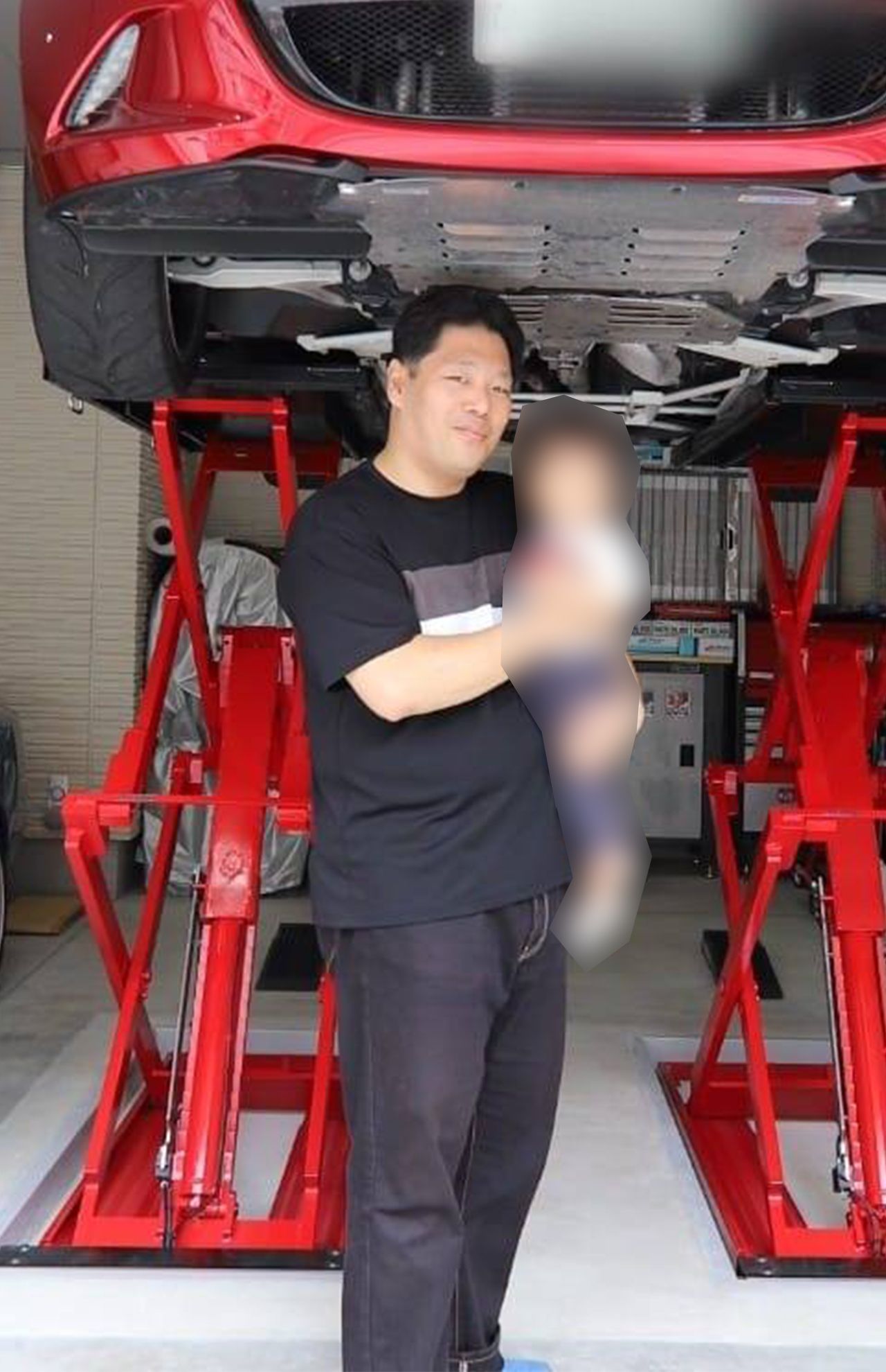 西岡竜司容疑者（本人のフェイスブックより、一部加工）