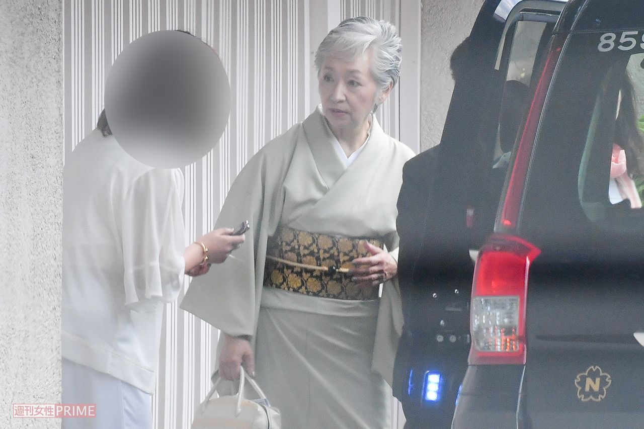 '19年5月、海老蔵の母・希実子さんに直撃取材したときの様子