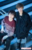 写真左から安里勇哉、赤澤 燈 撮影/廣瀬靖士