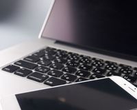 30代女性「学校でネットへの理解を高める特別授業をして」