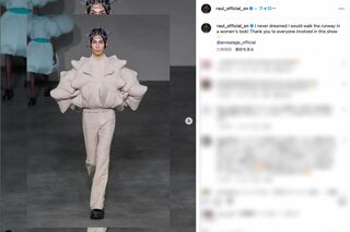 「2025年春夏 パリコレクション」に日本のブランドである『ANREALAGE』の衣装を身にまとって登場したSnow Man・ラウール（本人のインスタグラムより）
