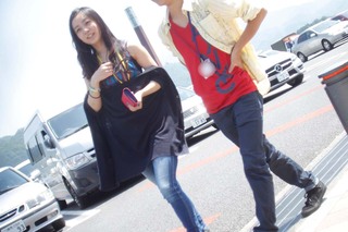 合宿初日、佳子さまと、親密ぶりがささやかれるO君とのツーショット（2015年5月）