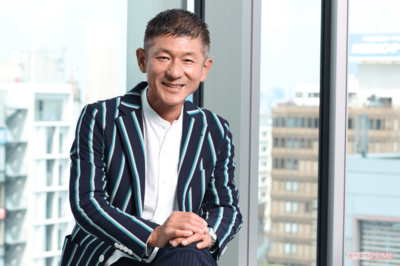 笑い飯・哲夫「世界一面白いと思っていた」M-1賞金で塾の開講、仏教、小説…漫才王者が語る“原点”と次の…