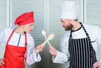 《コンビニ王決定戦》中華まん、おでん、お茶がおいしいのは? 専門家が真剣ジャッジ!