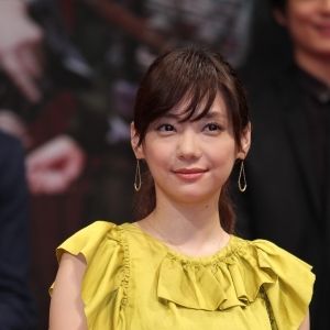 竹野内豊の熱愛発覚 お相手は17歳年下巨乳女優