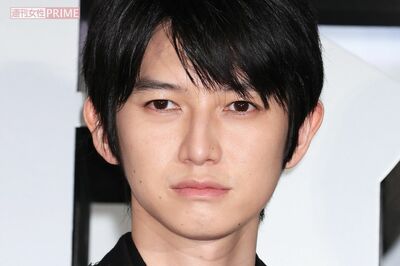 Netflix『幽☆遊☆白書』の飛影役に「再現度高すぎ」好評の本郷奏多、麻雀マンガドラマ『アカギ』で主人公…