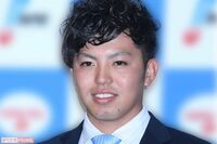 横浜DeNA・東克樹、不倫相手セクシー女優の新作が“野球ネタ”満載で「反省しとらんやろ」大暴走にブーイン…
