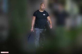 自宅に帰宅した木村拓哉の弟・俊作氏を直撃すると、最初は驚いた様子だったが、A子さんの名前を出すと30分以上にわたり興奮してまくし立てた