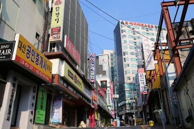 新型コロナパニック、日本人研究者が語る「韓国」での半地下“隔離”生活