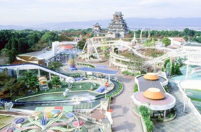 懐かし遊園地の“三種の神器”、コースター・メリーゴーランド、あとひとつは？