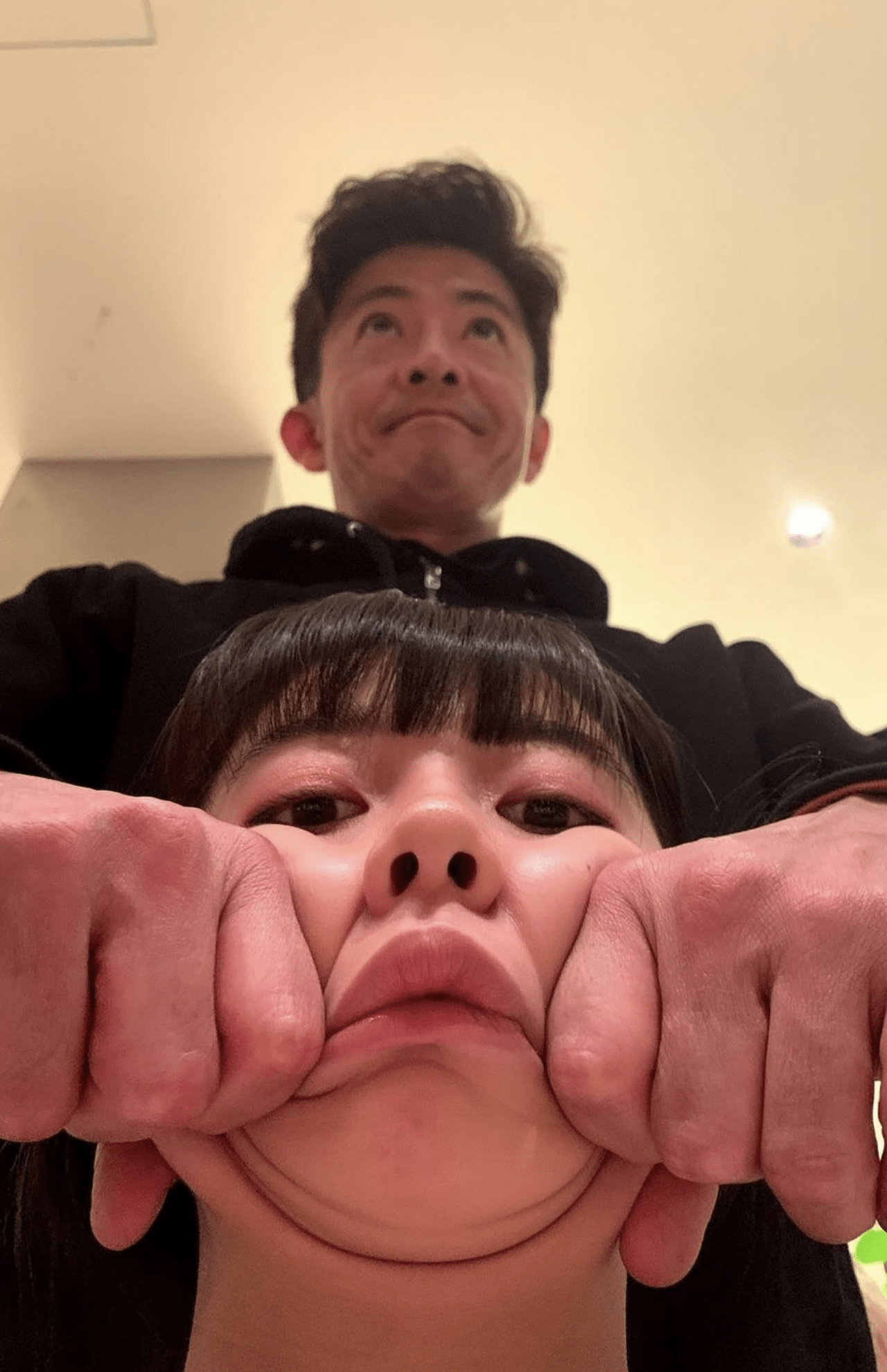 木村拓哉50歳の誕生日にCocomiが投稿した写真(Cocomi公式インスタグラムより)