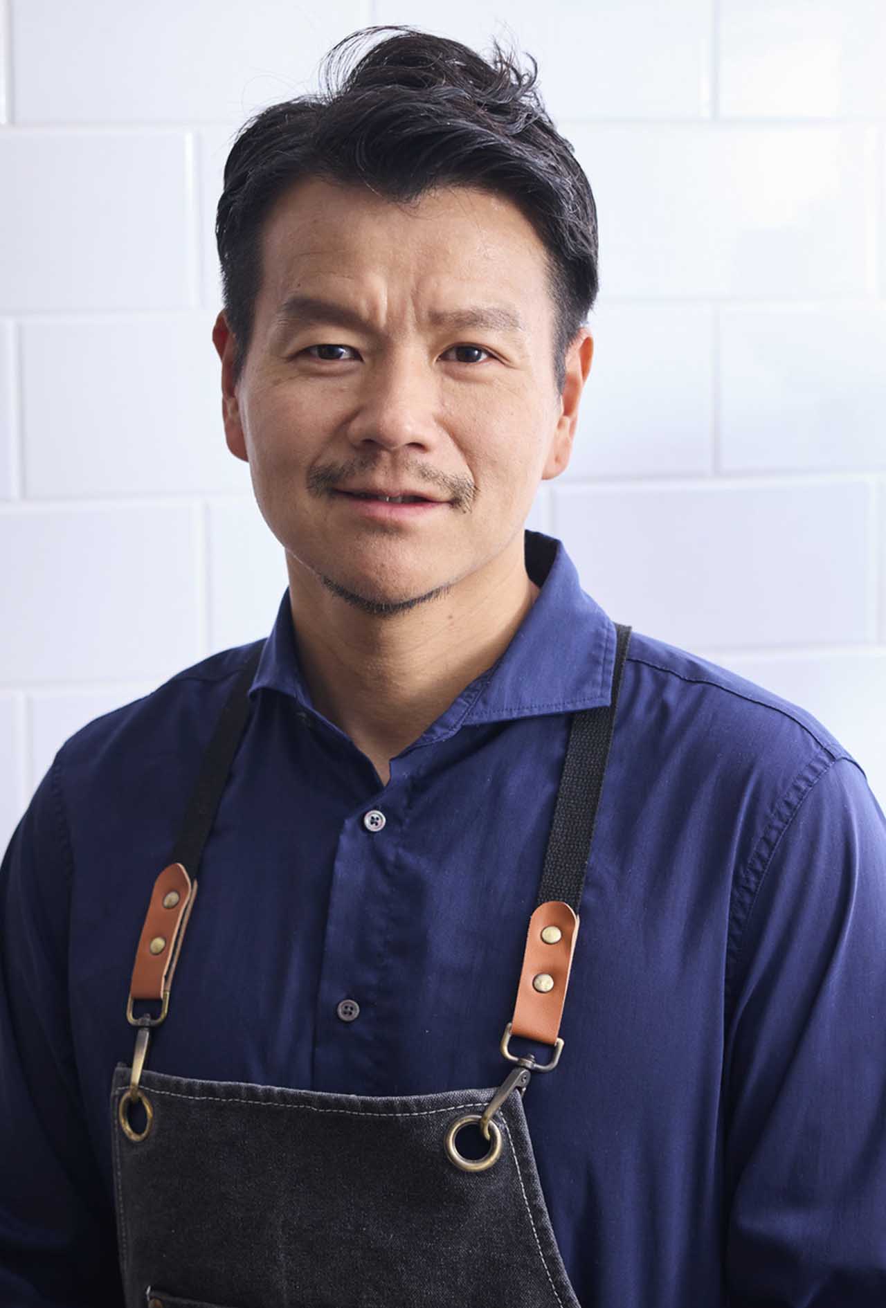 加藤超也さん/長友佑都選手の専属シェフ。約10年にわたり食事をサポートし、これまでの経験を活かし、商品開発や講演会など幅広い舞台で活躍。撮影/鈴木泰介