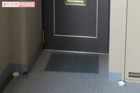 DV苦の妻が夫を絞殺、盛り塩玄関に住み続ける義父は息子の暴力否定せず