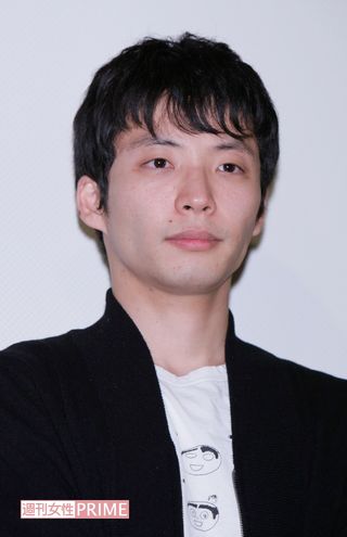 映画『ノン子36歳（家事手伝い）』舞台挨拶（’08年）。売れなかった元芸能人のヒロインの心を開く、素朴でまっすぐなヒヨコ売りの青年を熱演　撮影／週刊女性写真班