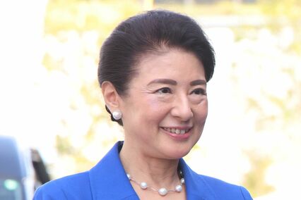 雅子さま、2回目の万博訪問で見せたミャクミャク似の“ロイヤルブルー”スタイルに「あまりにも素敵」粋な計らいに相次ぐ絶賛
