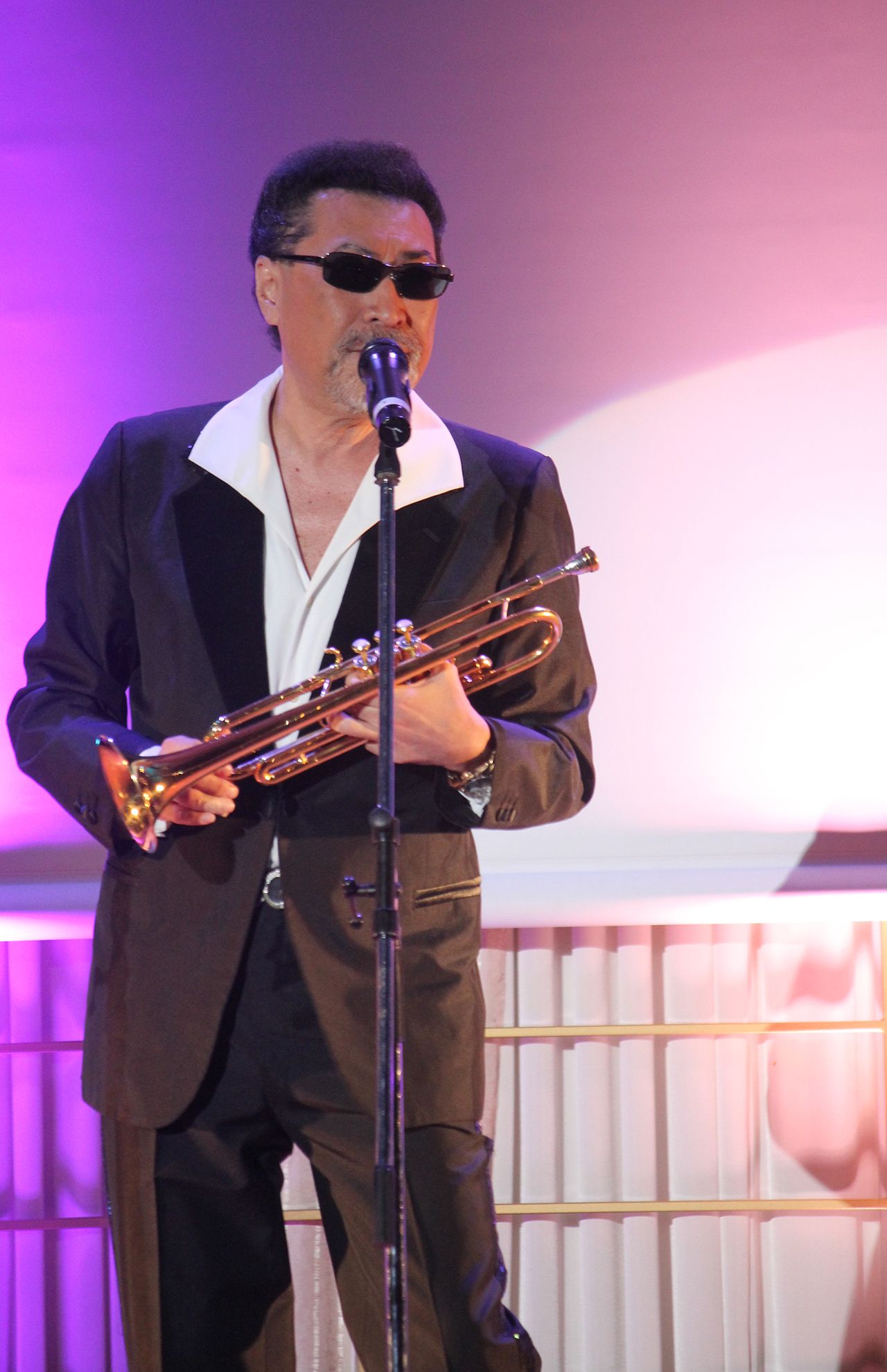 桑野信義（清水節子ディナーショーにて）