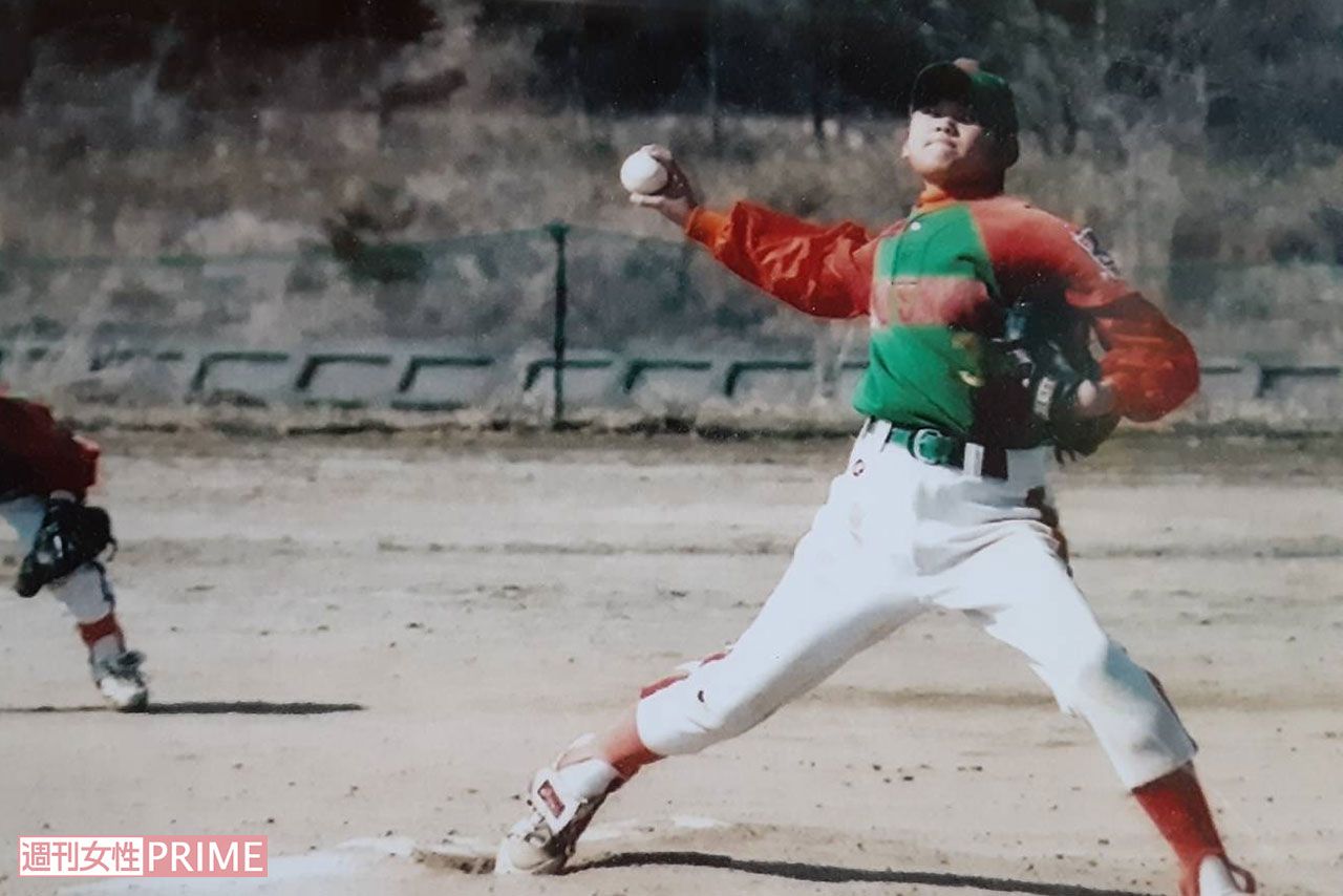 当時から二刀流として才能の片りんを見せていた小学生時代の大谷翔平