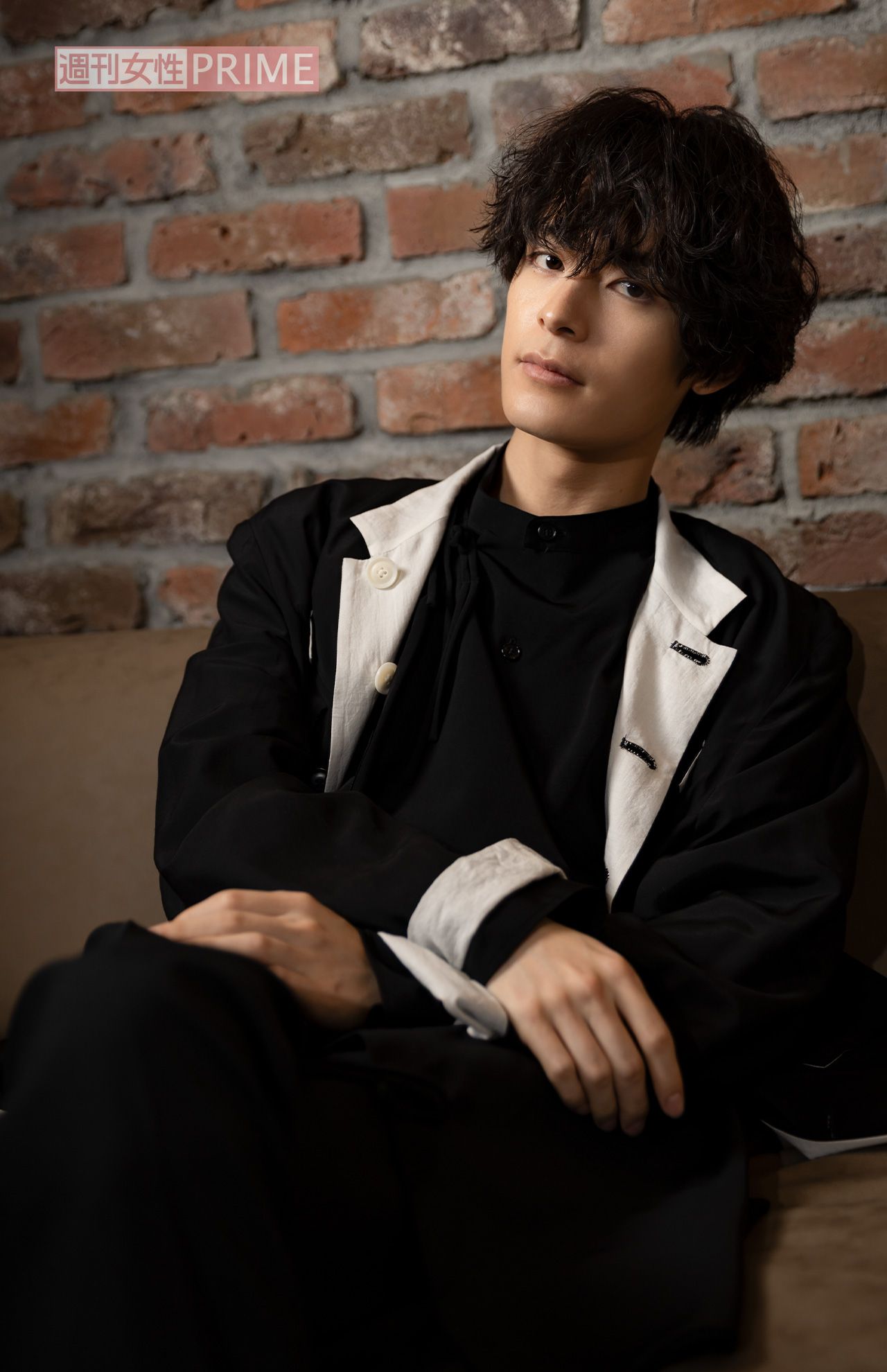 塩野瑛久　撮影／齋藤周造　ヘアメイク／草替哉夢　スタイリスト／能城匠（TRON）