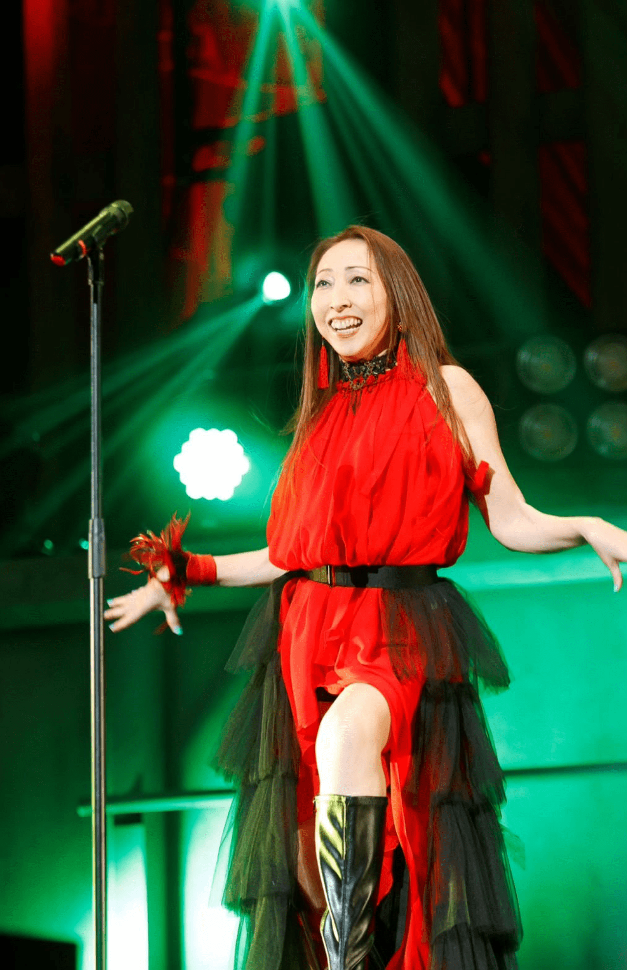 昨年デビュー30周年を迎えたTRFのダンサーCHIHARUさん（（C）avex traxより）