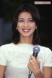 江口洋介との結婚会見で笑顔の森高千里(1999年)