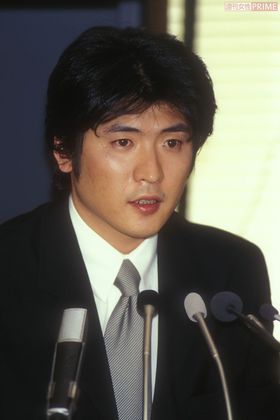 「墓場までもっていかなくてはいけない真実がある」と、後にギターを叩きつけたときのことを吉川は振り返った