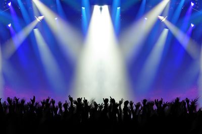 ジャニーズ事務所で相次ぐ解雇・退所・活動休止、アイドルを続けるのはなぜ難しいのか