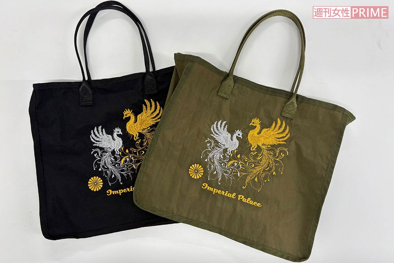 「〈皇居限定〉鳳凰トート」の黒とカーキの表面