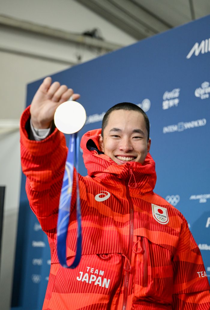 スノーボード男子ビッグエアで日本勢初の金メダルを獲得した木村葵来（撮影／JMPA）