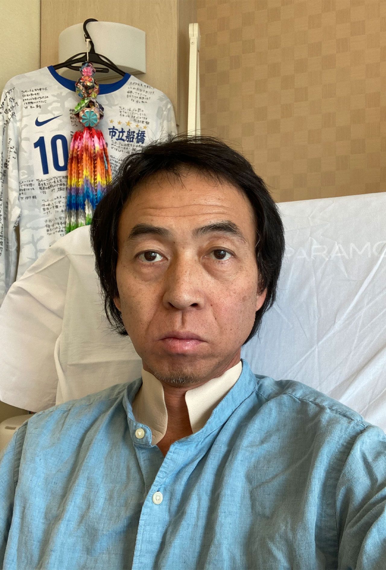 2か月間入院して治療を受けた。その間も副作用に苦しんでいたワッキー（本人提供）