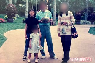 小学6年生の篠田麻里子。今でも家族仲はとてもいいという（親族提供）