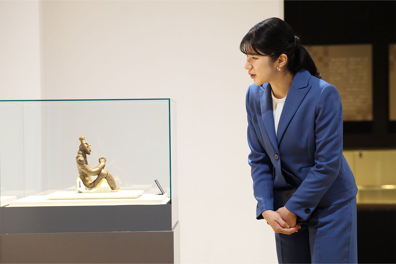 10月12日、青森県の是川縄文館を訪れた愛子さま