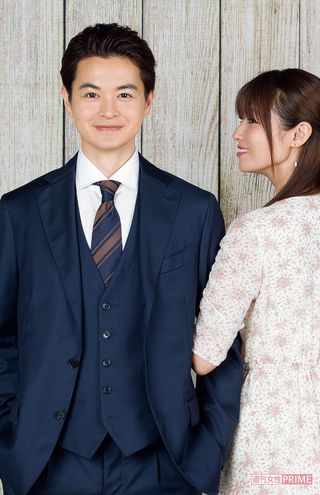 瀬戸康史と深田恭子  撮影／伊藤和幸