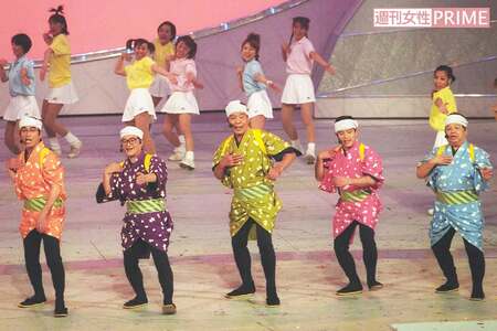 ザ・ドリフターズ（左から志村けん、仲本工事、いかりや長介、加藤茶、高木ブー）