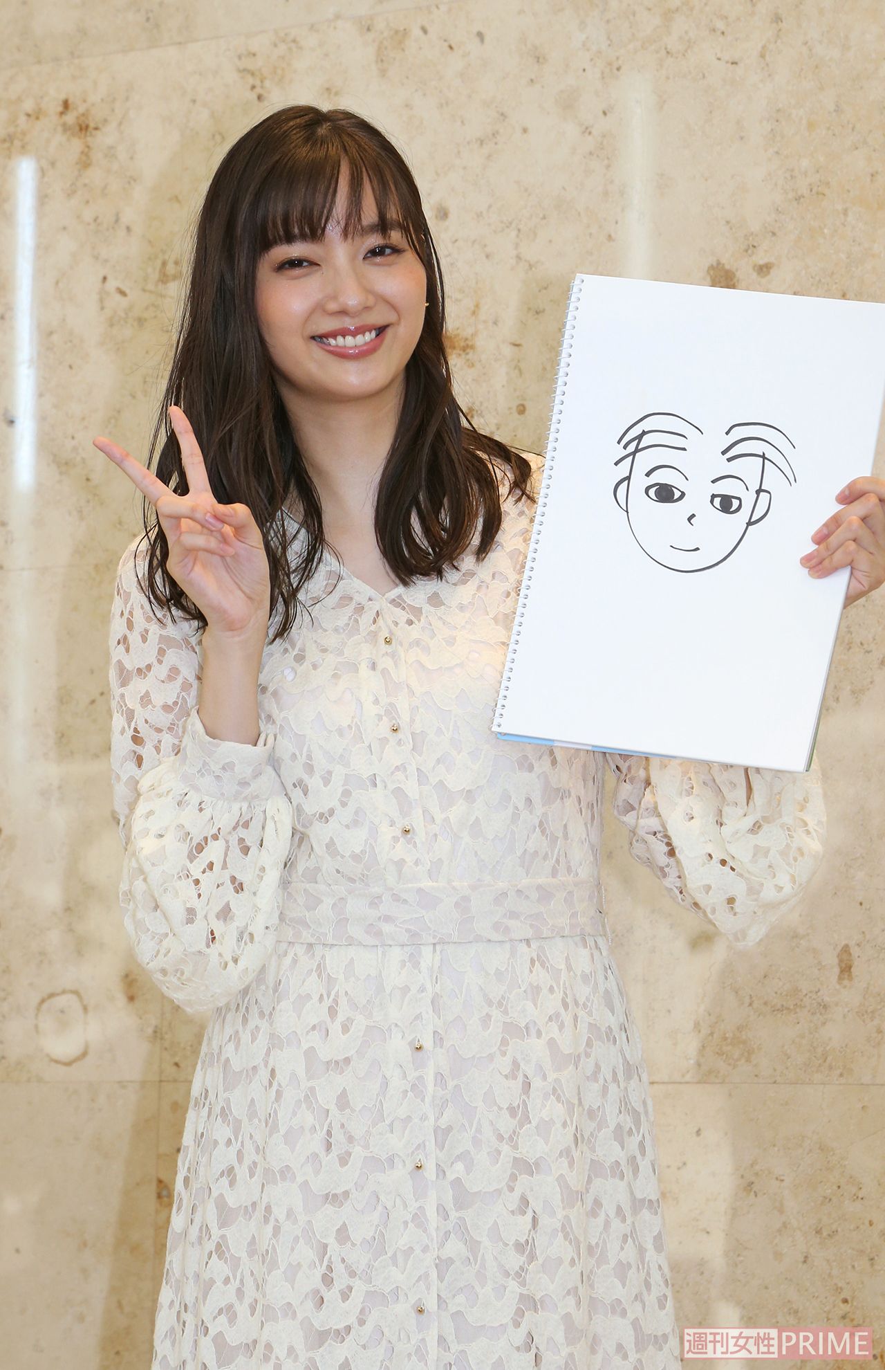 新川優愛　結婚会見（2019年）　撮影／近藤陽介