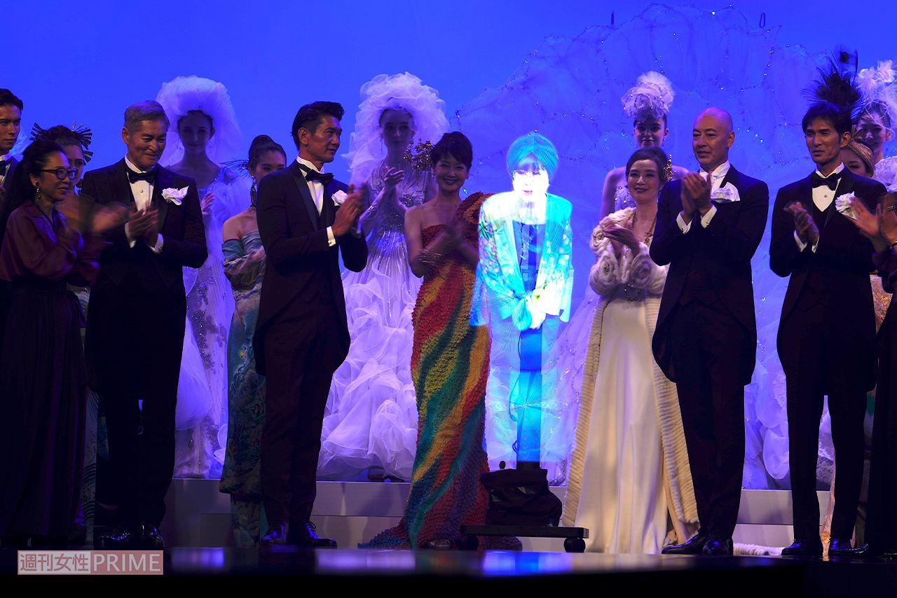 桂由美さんの追悼ファッションショー「ユミ・セレブレーション・オブ・ライフ」