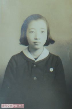 15歳のとき。ヘチマ襟の制服で