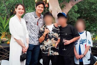 不動産開発会社のHPに掲載されていた、大谷翔平と真美子夫人が参加したハワイの高級リゾートのお披露目式（現在は削除済み、写真は一部編集部で加工）