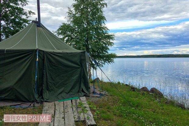 テントサウナも流行り始めている。テントにストーブ、水風呂は川に飛び込むスタイル　※写真はイメージです
