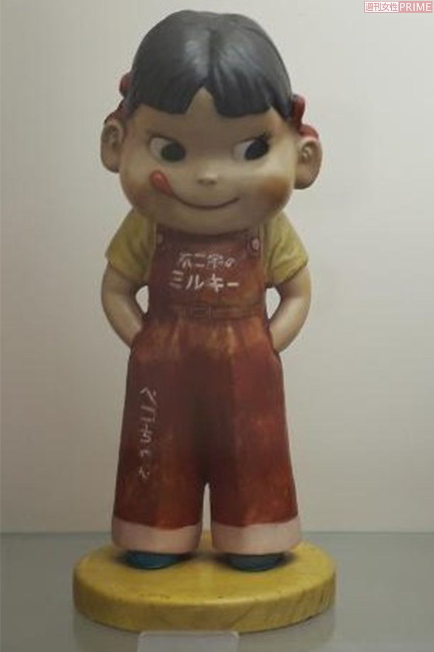 施設入居が決まり、高齢のお客様から不二家へ寄贈された実際のペコちゃん人形