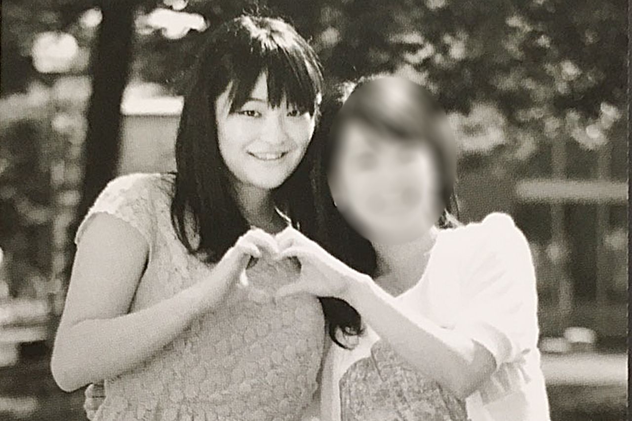 小室さんと出会われた国際基督教大学（ICU）で仲よしさんと。楽しい学生生活が伝わってくる（’13年ころ）