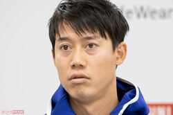 錦織圭、現役ラストマッチでみせた「妻と母」への感謝…“涙のハグショット”が物語る家族の絆と第二の人生、36歳で迎えた「家族との時間」