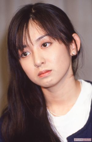 '93年7月、川崎麻世との不倫を認め、謝罪会見を行った斉藤由貴